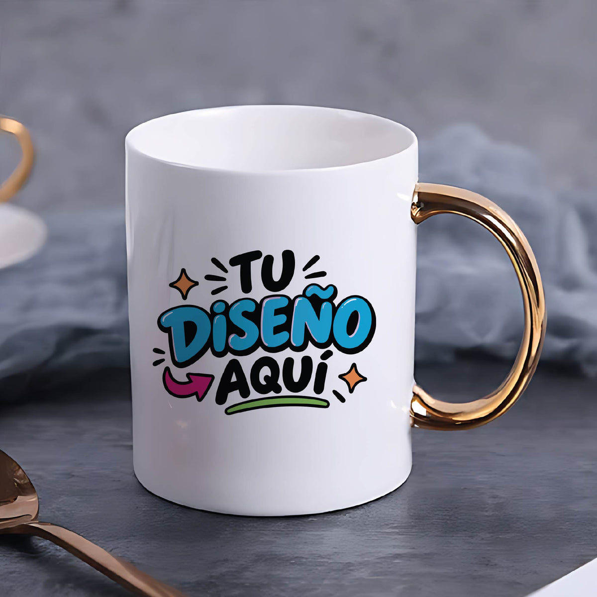 Taza con Mango Dorado Personalizada